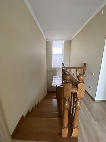 аренда частных домов: 210 м², 6 комнат — 9