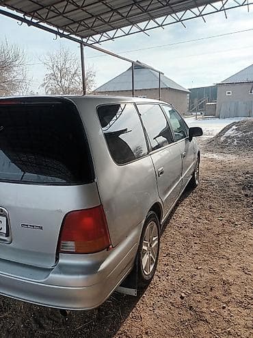 Honda Odyssey: 1996 г., 2.3 л, Автомат, Бензин — 4