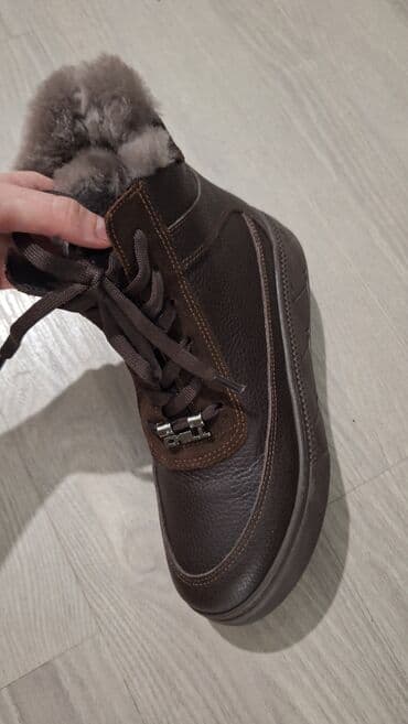 Үлпөт көйнөктөрү жана аксессуарлар: Продаю ботинки из натуральной кожи и из натурального меха ЦИГЕЙКА — 4