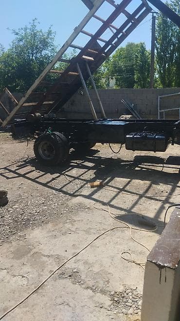 Унаа тетиктери: Борттук кузов Mercedes-Benz — 1