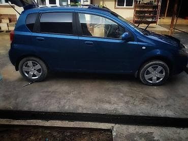 продаю спарк: Chevrolet Aveo: 2005 г., Ручные, Бензин, Хэтчбэк — 2