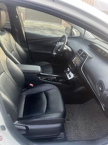 h rv: Toyota Prius: 2018 г., Вариатор, Гибрид, Хэтчбэк — 9