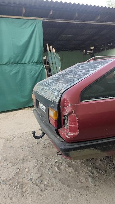 Продажа авто: Audi 100: 1989 г., 2 л, Механика, Бензин, Универсал — 5