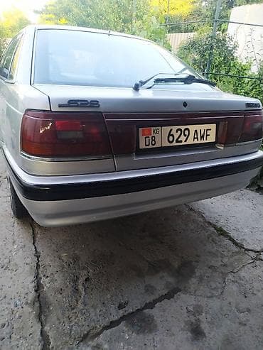 Mazda 626: 1988 г., 2 л, Кол менен иштөөчү, Бензин, Седан — 2