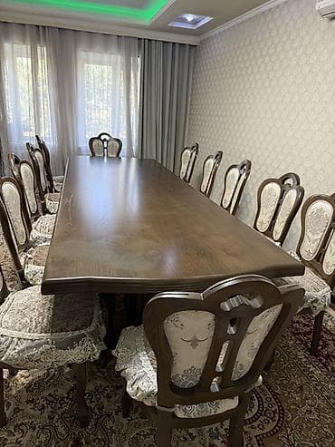 Стол и стул для зала, цвет - Коричневый at lalafo.kg Стол и стул для зала, цвет - Коричневый