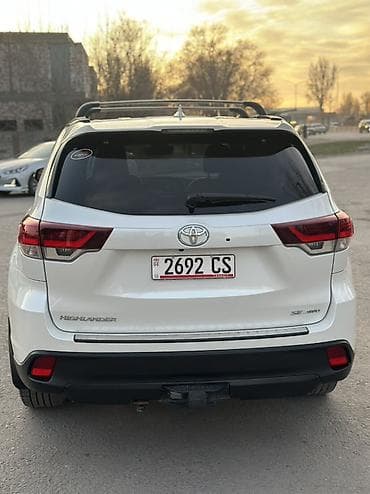 7 места машина: Toyota Highlander: 2019 г., 3.5 л, Автомат, Бензин, Кроссовер — 3
