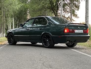 эо 3323: BMW 525: 1992 г., 2.5 л, Механика, Бензин, Седан — 4