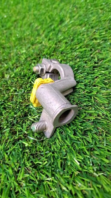 аккумулятор для грузовых: Клемма аккумулятора плюсовая Е53 61 13 Год 2002 В отличном — 4