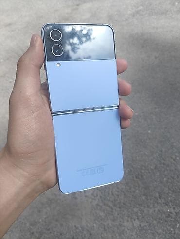 mavic 3 pro: Samsung Galaxy Z Flip 4, Б/у, 128 ГБ, цвет - Голубой, 1 SIM, 2 SIM, eSIM — 2