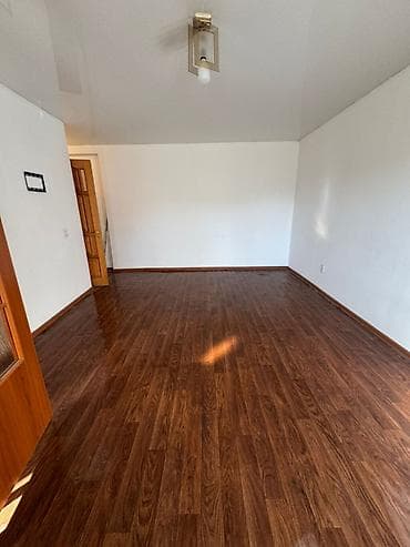 Недвижимость: 1 комната, 30 м², Хрущевка, 2 этаж — 5
