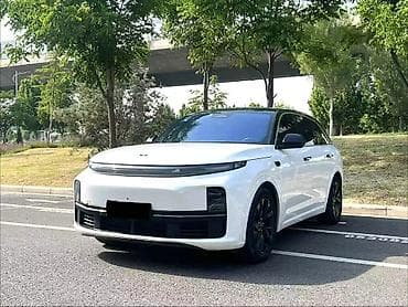 Lixiang: Lixiang L7: 2023 г., 1.5 л, Автомат — 3
