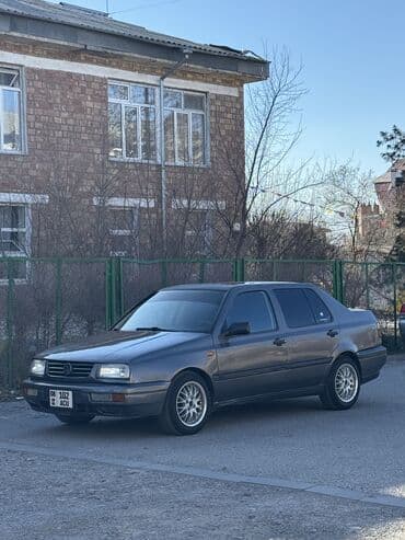 байкал м 1: Volkswagen Vento: 1993 г., 1.8 л, Механика, Бензиновая, Седан — 5