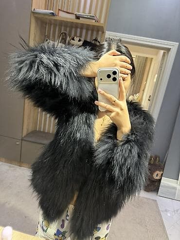 Шубы: Эта одежда куплена в Китае, стоила 34000 сом. Состояние совершенно — 3