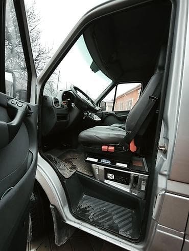 стартер на бус: Mercedes-Benz Спринтер: 2004 г., 2.7 л, Типтроник, Дизель, Бус — 9