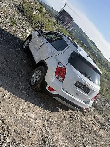 тирано: Chevrolet Trax: 2020 г., 1.6 л, Автомат, Дизель, Внедорожник — 1