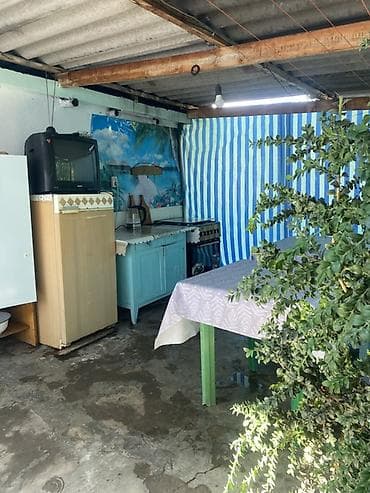 помещение кухня: Иссык куль ! Чолпон ата ! До пляжа 10 минут ! С 1 августа по 20 — 2