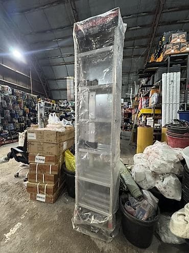 Металлический торговый стеллаж-витрина. - Материал: металл. - at lalafo.kg Металлический торговый стеллаж-витрина. - Материал: металл. -