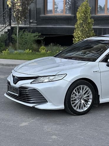 Продажа авто: Toyota Camry: 2018 г., 2.5 л, Вариатор, Гибрид, Седан — 3