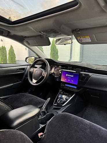 фары 34: Toyota Corolla: 2016 г., 1.8 л, Автомат, Гибрид, Седан — 10