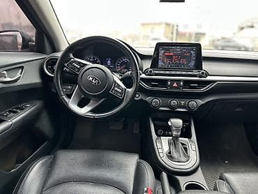 Транспорт: Kia K3: 2020 г., 1.6 л, Вариатор, Бензин, Седан — 8