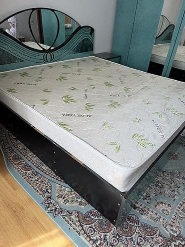 горки в гостинную: ‼️Очень срочно‼️ Все что на фото продается за 50 000 сом . Шкафы — 7