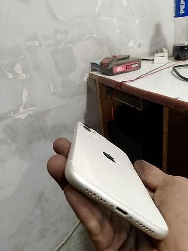 IPhone 11, Белый