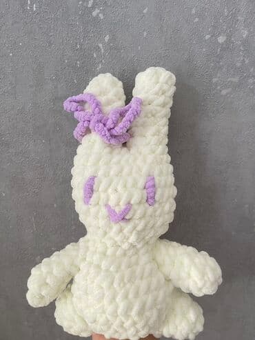 чебурашка из плюшевой пряжи: 🐰Милый зайчик ⚪️белого цвета 🧶Сделан из пряжи 🙌Ручная работа В — 1