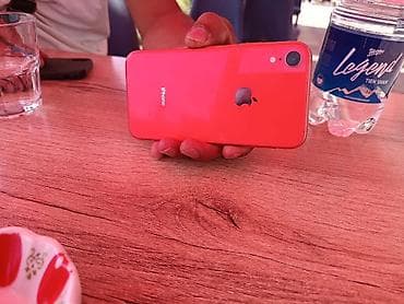 true: IPhone XR, цвет Coral (оранжево‑розовый) - Корпус: стекло/алюминий — 1
