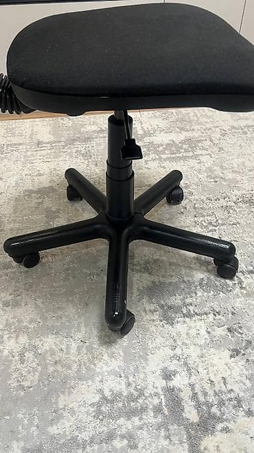 Оңдоп-түзөө жана курулуш: Кеңсе отургучу, Колдонулган, түсү - Кара, Желим — 3