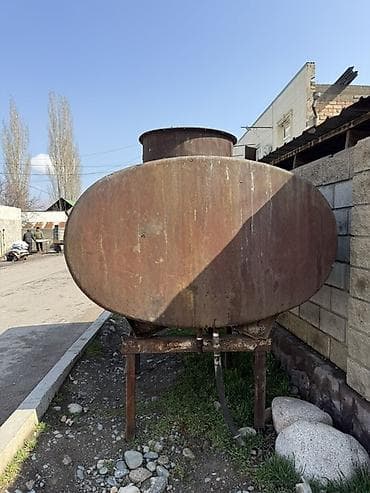 ош фуд: Горизонтальная стальная емкость на опорах - Тип: цилиндрическая — 2