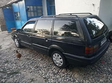 Volkswagen Passat: 1990 г., 1.8 л, Механика, Газ — 2