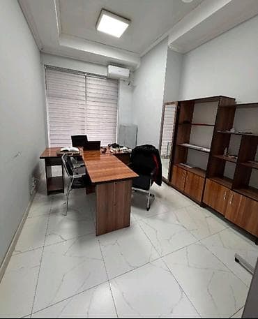 места аренда: Сдается в долгосрочную аренду офисное помещение площадью 255 кв.м (1 — 5