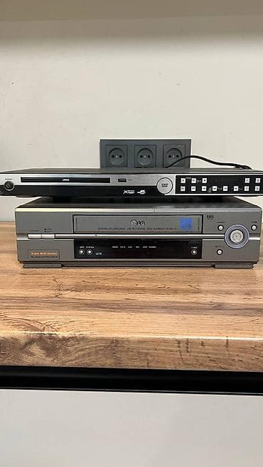ВИДИК КАСЕТНЫЙ+ DVD дисковый.вместе отдам 1000сом. РАБОТАЕТ