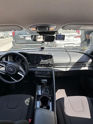 elantra: Hyundai Elantra: 2021 г., 1.6 л, Автомат, Бензин, Седан — 7
