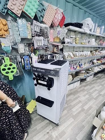 Өндүрүш үчүн жабдуулар: Продаю аппарат разливного мороженого, всего 61000 сомов, покупал за — 1