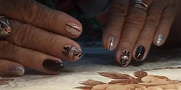 услуги маникюра на дому: 💅 ВЫЕЗДНОЙ МАНИКЮР 💅✨ 🌃По городу 🚗 Прихожу к вам домой 🏡 🌸 Услуги: 💅 — 8