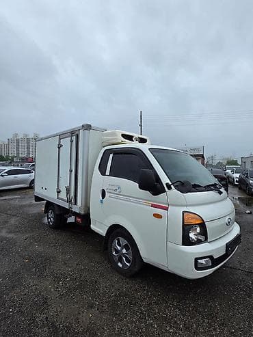 r13 17570: Легкий грузовик, Hyundai, Стандарт — 2