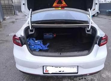 Renault: Renault SM6: 2018 г., 2 л, Автомат, Газ, Седан — 7