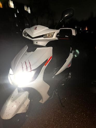 м8 про: Тип скутера M8, 125 куб. см, Бензин — 5