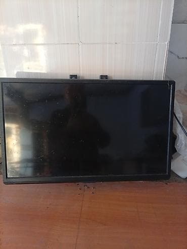 телевизоры 32: Телевизор 52–30, рабочий. Диагональ ориентировочно 52–30 см (указание — 2