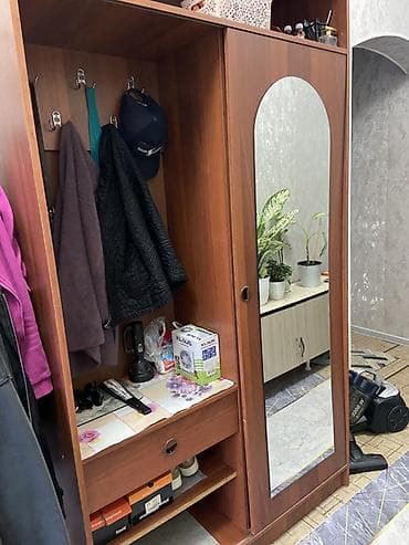 Мебельные гарнитуры: Гарнитур для прихожей, Б/у, Зеркало, Комод, ДСП, цвет - Коричневый — 1