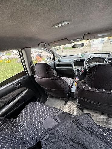 bmw m5 e60 v10: Honda Stream: 2003 г., 2 л, Автомат, Бензин, Минивэн — 7