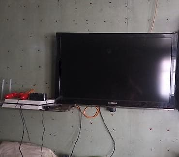 Привет,продаю Sony play station 4,вместе с телевизором,так же 1 — 2
