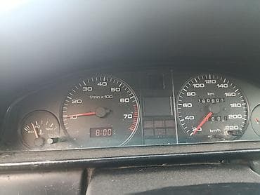 Унаа: Audi 100: 1989 г., 2 л, Кол менен иштөөчү, Бензин, Седан — 4