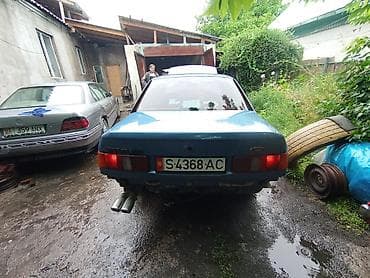 honda e: Ford Sierra: 1988 г., 2 л, Механика, Бензин, Седан — 9