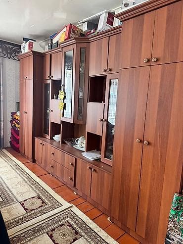 Оңдоп-түзөө жана курулуш: Дубал шкаф, Дубал шкаф түрү: Модулдуу, Үй, конок бөлмөсү үчүн, Өзгөчөлүктөрү: Тамак-аш идишин сактоо үчүн — 2