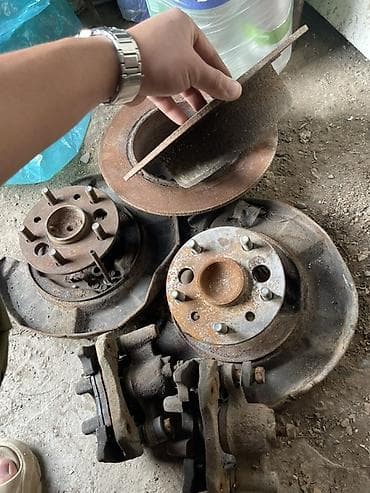 Комплект деталей ходовой на камри 30 - Два тормозных диска. - Две — 2