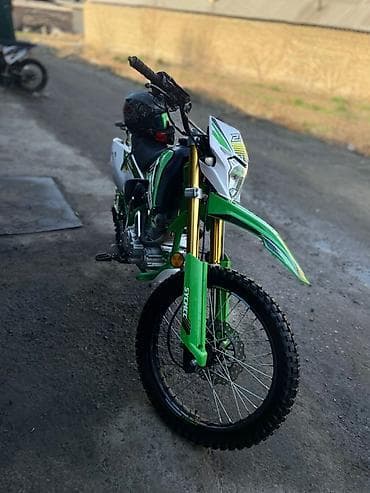 Мототехника: Эндуро 250 куб. см, Бензин, Чоңдор үчүн — 2