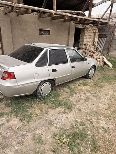 Daewoo Nexia: 2008 г., 1.6 л, Механика, Бензин, Седан — 5
