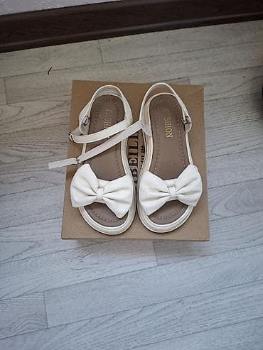 шлепк: Белые женские сандалии с бантом, размер 37. одеты один раз, как новые — 1